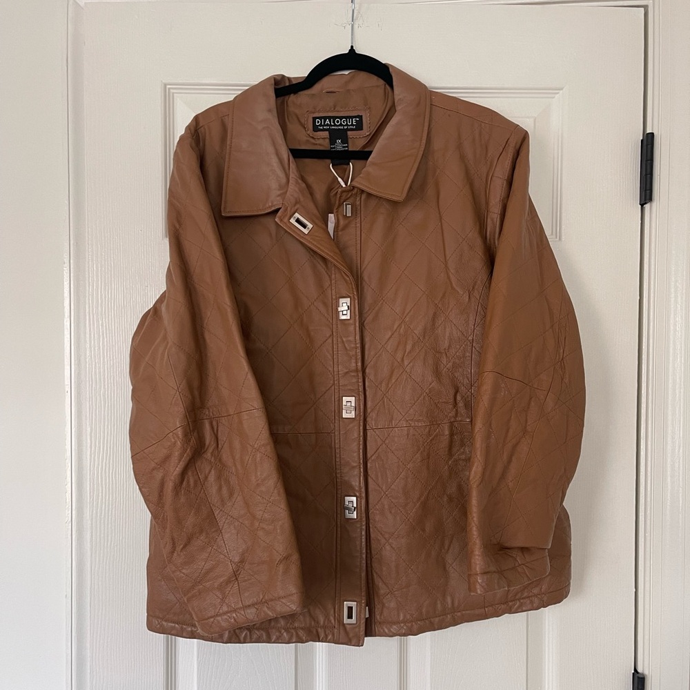 vintage leather jacket with cool buttons (plus size)